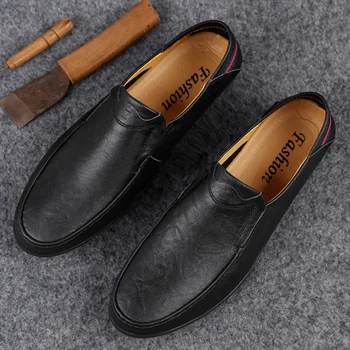 2023 Vyriški laisvalaikio batai Prabangus prekės ženklas Laisvalaikio slydimas ant oficialių loaferių Vyrai Mokasinai Itališki juodi vyriški vairavimo batai