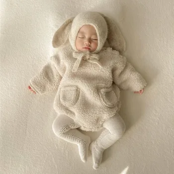 Baby Romper 2023 Žiema Korėjos naujagimiai Baby Boys Mergaitės Mielas šiltas aksominis kombinezonas Laipiojimo drabužiai