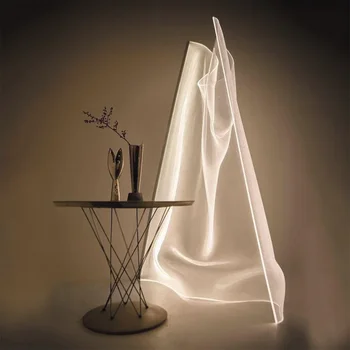 Dizainerio kūrybinė grindų lempa, netaisyklinga meninė asmenybė, akrilinė svetainė, miegamasis, kaspininė stalinė lempa YX218MR