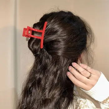 Grab Clip Geometrinė forma Ryklio spaustukas Korėjietiško stiliaus galvos apdangalai Moteriški plaukų aksesuarai Raudonas plaukų segtukas Naujųjų metų plaukų aksesuarai
