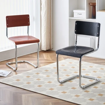 Modernus biuro dizainas Valgomojo kėdės Šiaurės šalių svetainė Virtuvė Ergonomiškos valgomojo kėdės Restoranas 
