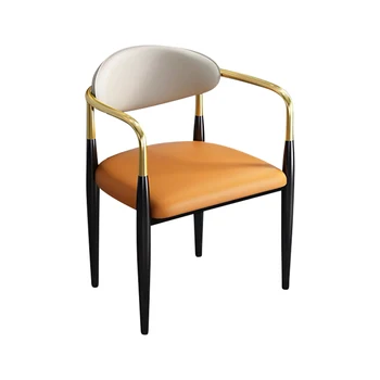 Modernus lengvas prabangus pritaikytas odinis užvalkalas Kavos kėdė Metalinė valgomojo kėdė valgomajam Viešbučio restoranas