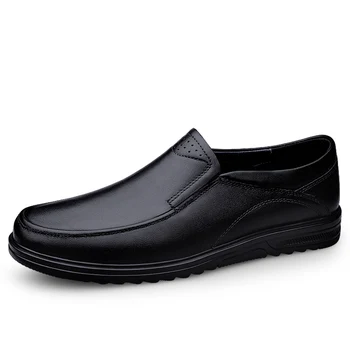 Nauji aukštos kokybės verslo loaferiai Vyrų laisvalaikio prabangos slydimas ant batų Natūralios odos vyrų prekės ženklo vairavimo batai Britiško stiliaus avalynė
